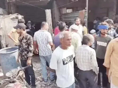फरीदाबाद : शटर उठाते समय लगा करंट, हुई युवक की मौत