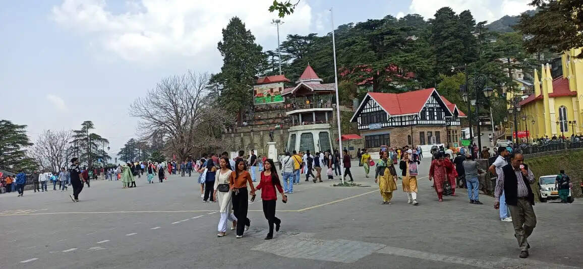 हिमाचल में बारिश, ओलावृष्टि और बर्फबारी से गर्मी से राहत, फसलों को नुकसान