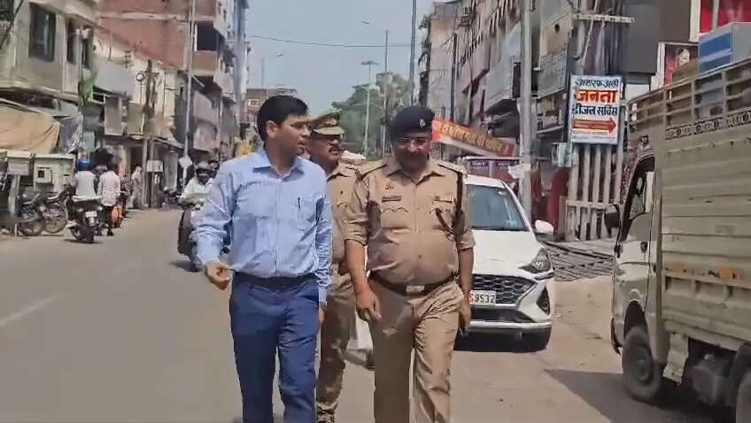 लखनऊ अग्निकांड के बाद गोरखपुर में जांच जारी, कोचिंग संस्थानों में मिलीं तमाम कमियां