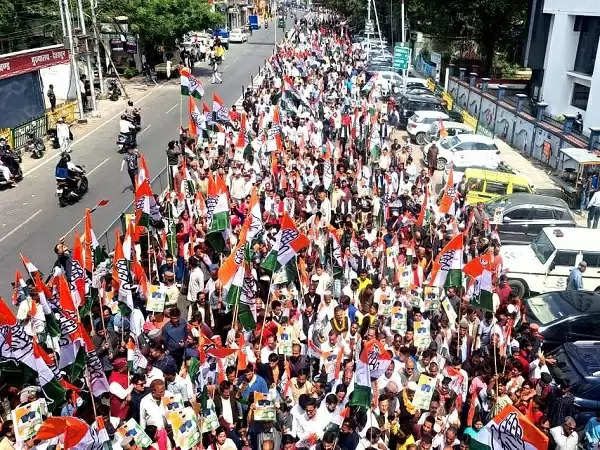 आखिरकार कांग्रेस का नामांकन शुरू, टिहरी से गुनसोला ने भरा पहला पर्चा