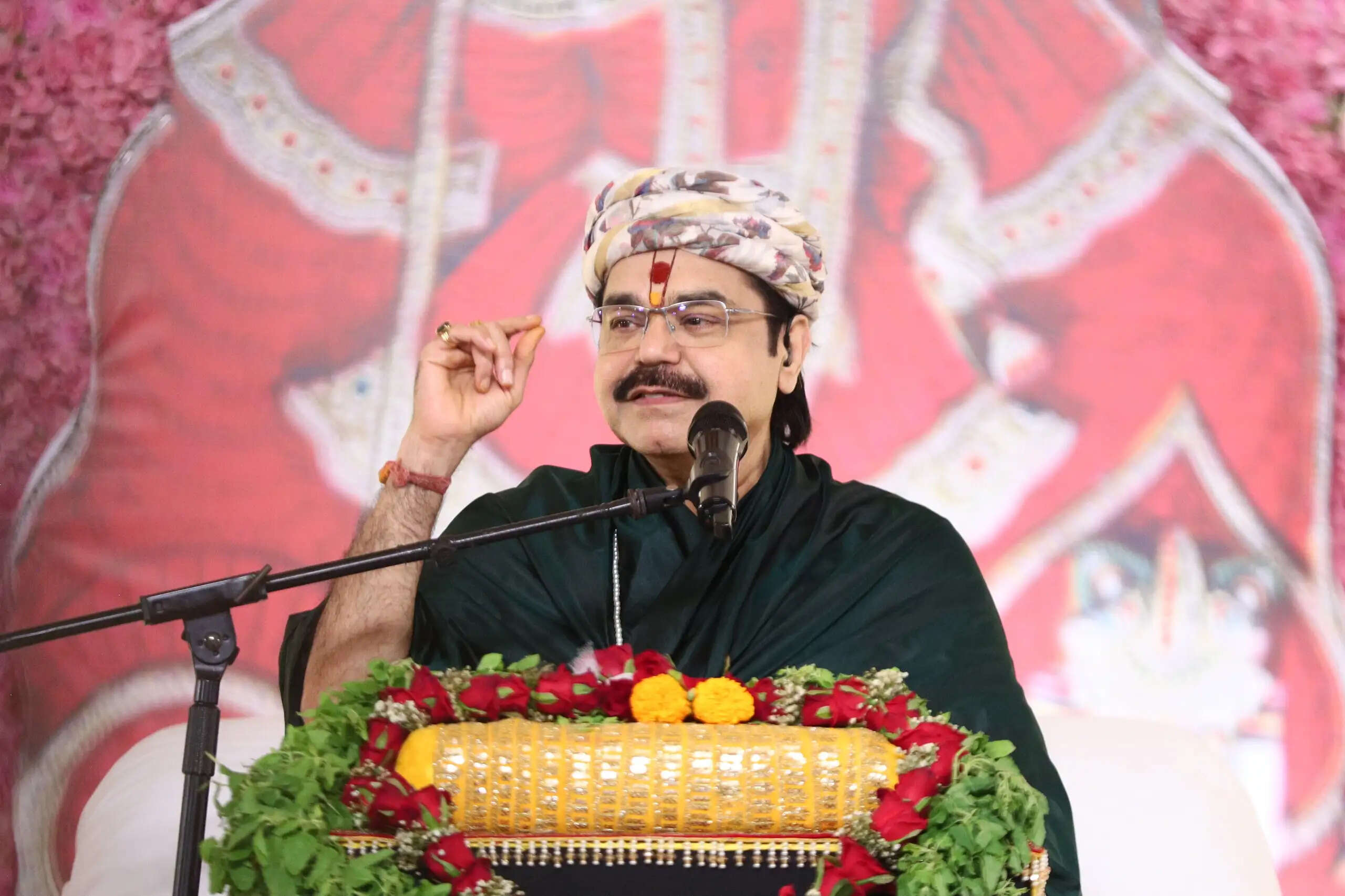 भगवान के प्रति प्रेम, श्रद्धा और समर्पण का प्रतीक है छप्पन भोग : आचार्य मृदुल कृष्ण