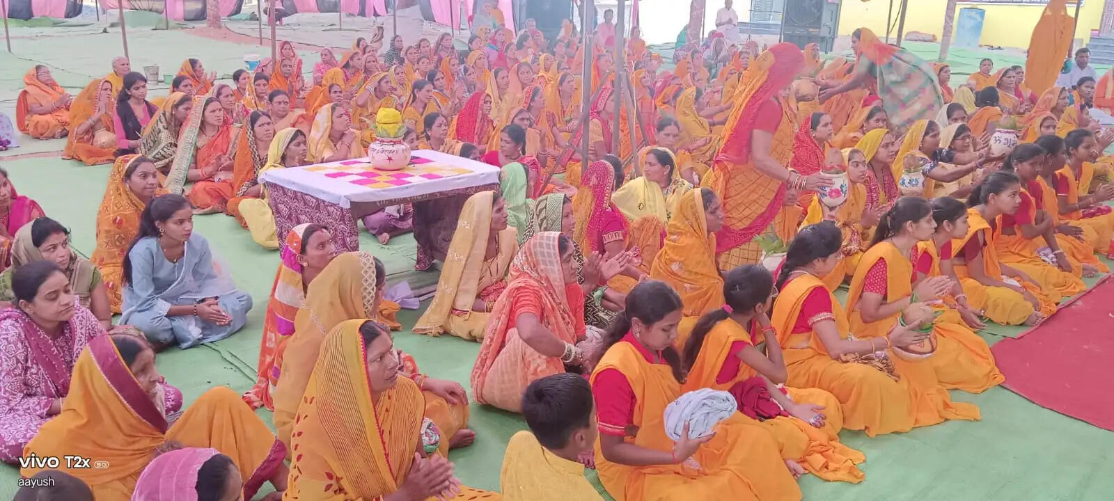 डोंगेश्वर धाम देवपुर में शुरू हुआ नौ कुंडीय गायत्री महायज्ञ, विश्व कल्याण की भावना से जुटे हजारों श्रद्धालु