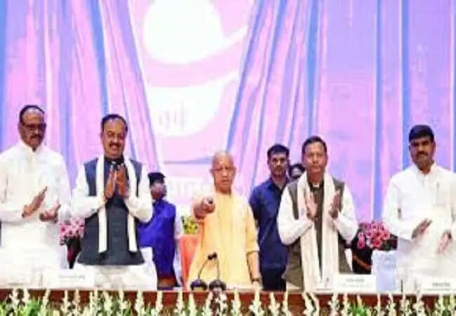 भाजपा का निर्णायक दांव, 'यूपी फतह ही दिल्ली की चाबी'