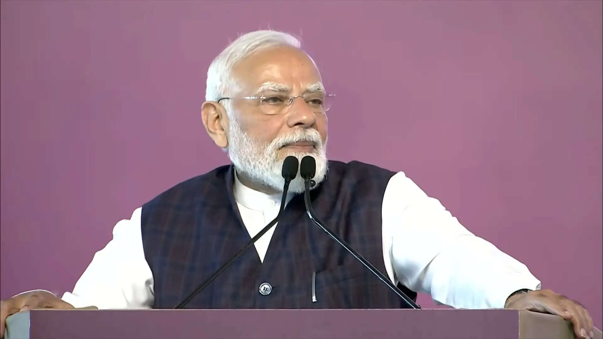 विकसित भारत के लिए भविष्य की प्रौद्योगिकी और स्वास्थ्य सेवाओं पर देना होगा जोर : मोदी