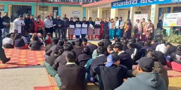 मंडी के लोहारा में किशोरी मेला आयोजित, छात्राओं को स्वास्थ्य, कानून और नशा मुक्ति पर किया जागरूक