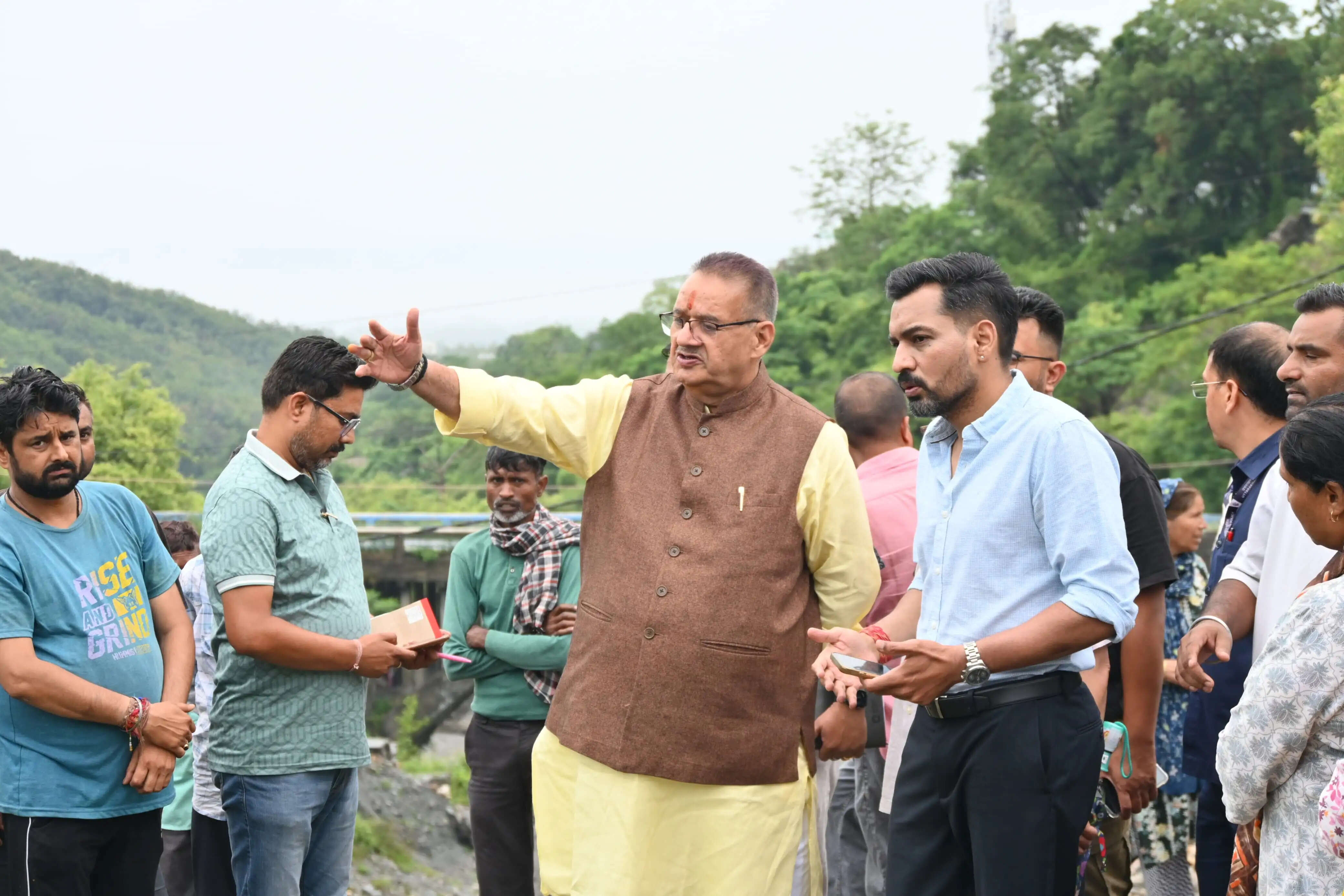 खालागांव में बारिश से क्षतिग्रस्त मार्ग का जल्द होगा पुनर्निर्माण : गणेश जोशी