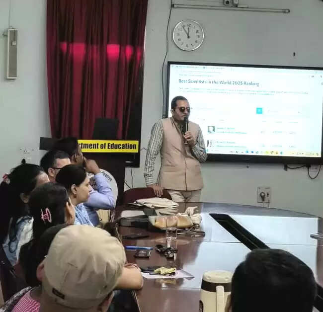 शोध में डिजिटल कौशल की भूमिका अहम : डॉ दीर्घराज जोशी
