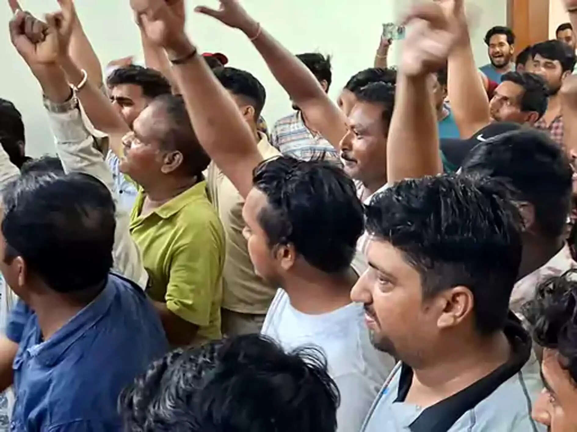 हिसार : नगर ​निगम ने प्रदर्शन के बाद किए रेहड़ी वालों के लिए स्थान निर्धारित