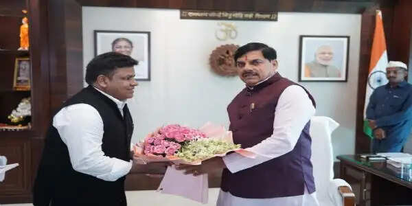जैग़म इमाम ने मुख्यमंत्री मोहन यादव को बताई 'द नर्मदा स्टोरी' की खासियत