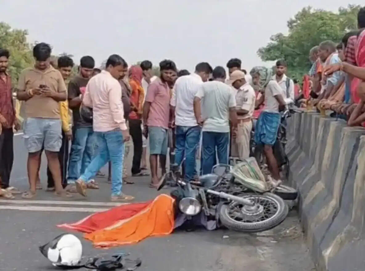 अज्ञात वाहन की टक्कर से बाइक सवार की मौत, साला गंभीर