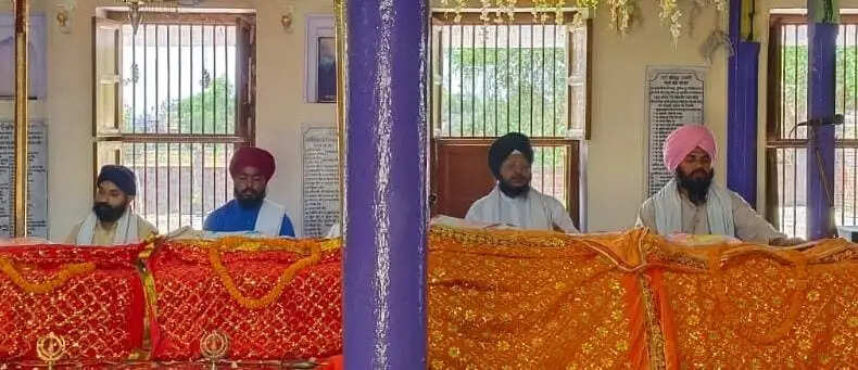 अखंड पाठ से शुरू हुआ गुरु तेग बहादुर का प्रकाशोत्सव