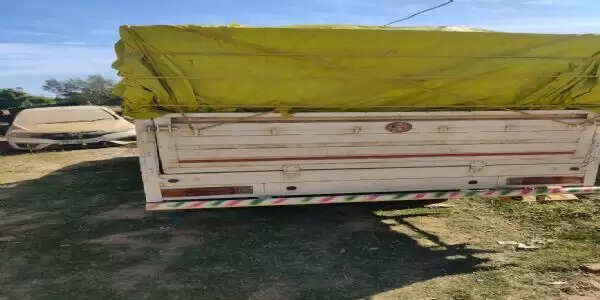 जशपुर: अवैध धान परिवहन करते पिकअप जब्त, 30 क्विंटल धान बरामद