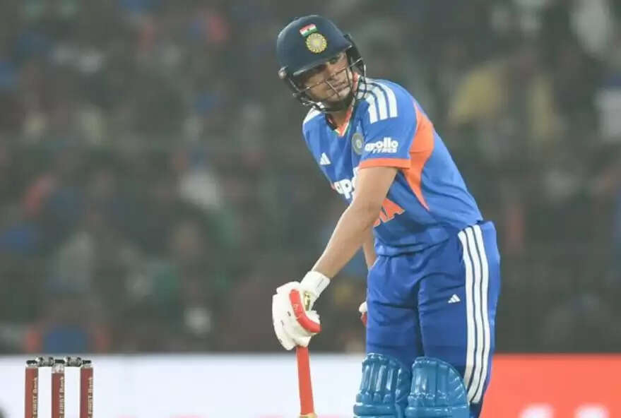 टीम से गिल के बाहर होने पर अजीत अगरकर बोले- यह फॉर्म नहीं, बल्कि कॉम्बिनेशन का मामला है