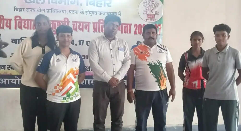 राष्ट्रीय कुश्ती प्रतियोगिता के लिए कटिहार की माही व वंदना का चयन