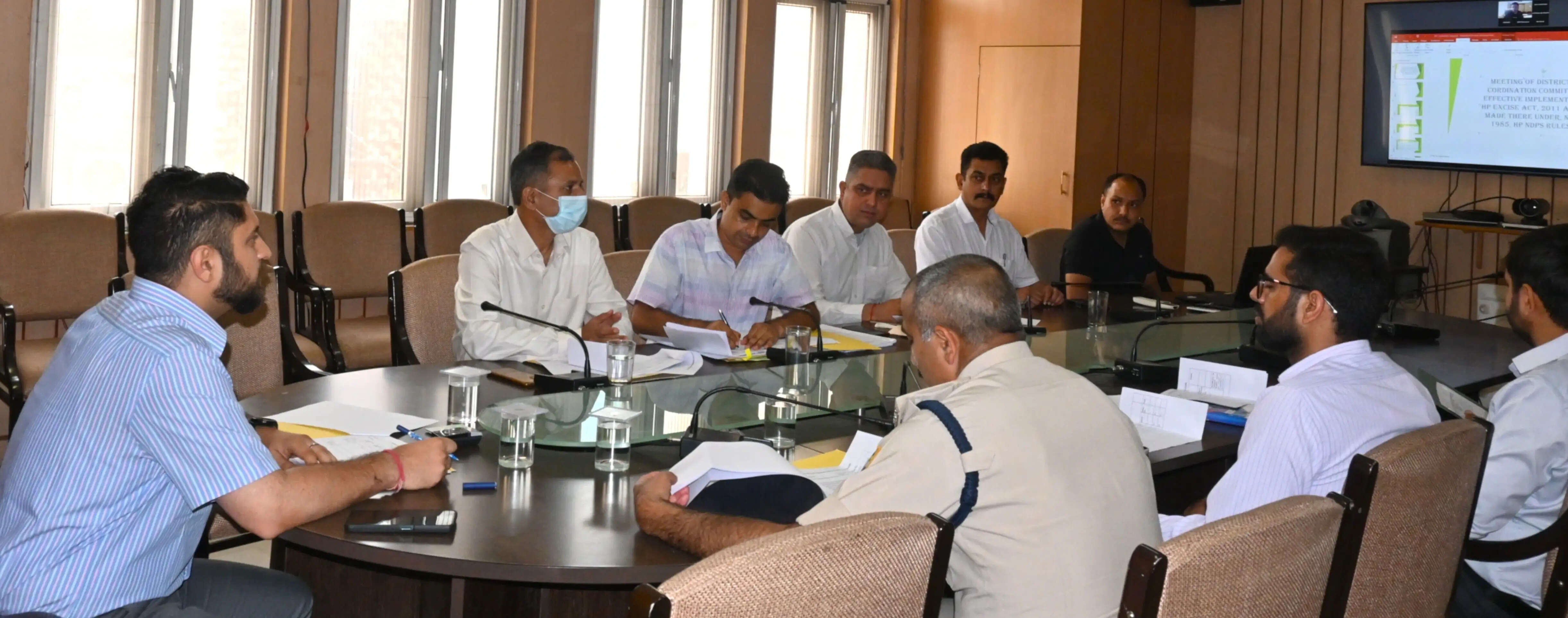 आबकारी एवं एनडीपीएस कानूनों के प्रभावी क्रियान्वयन पर जिला स्तरीय समन्वय समिति की बैठक आयोजित