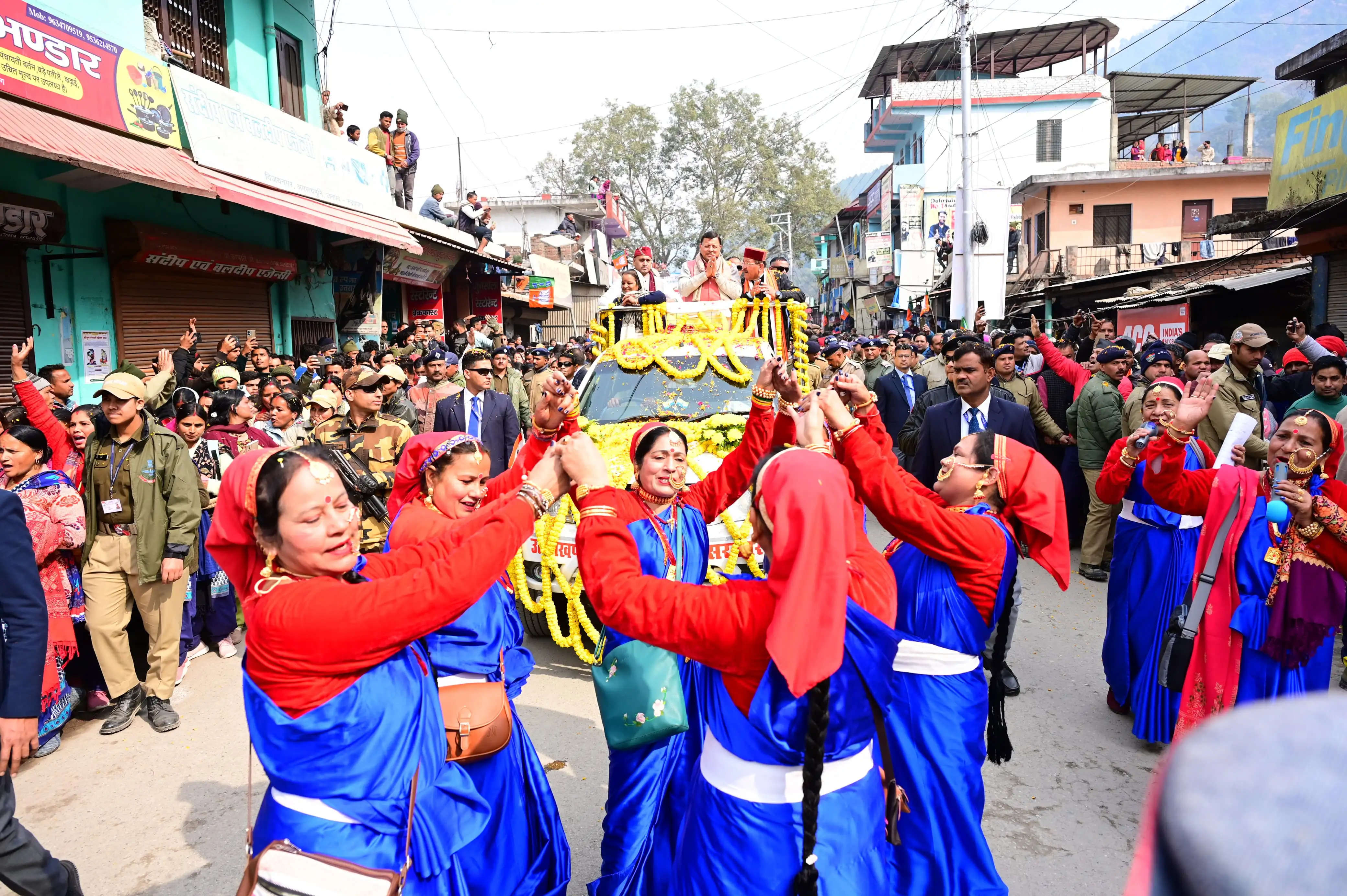 ब्वै, ब्वारी, नौनी कौथिग में मुख्यमंत्री ने किया बचपन की यादों का साझा