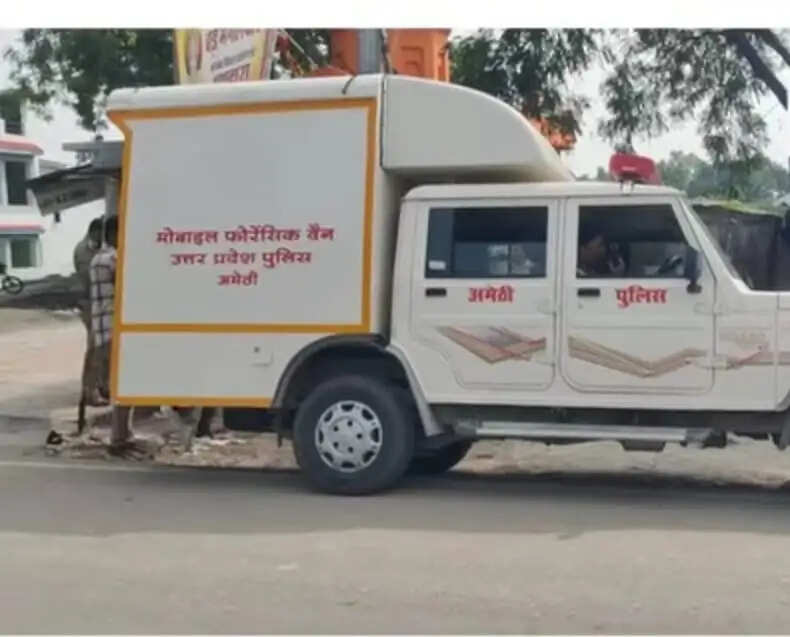 दो सर्राफा दुकानों के शटर काटकर 25 लाख के जेवर चोरी