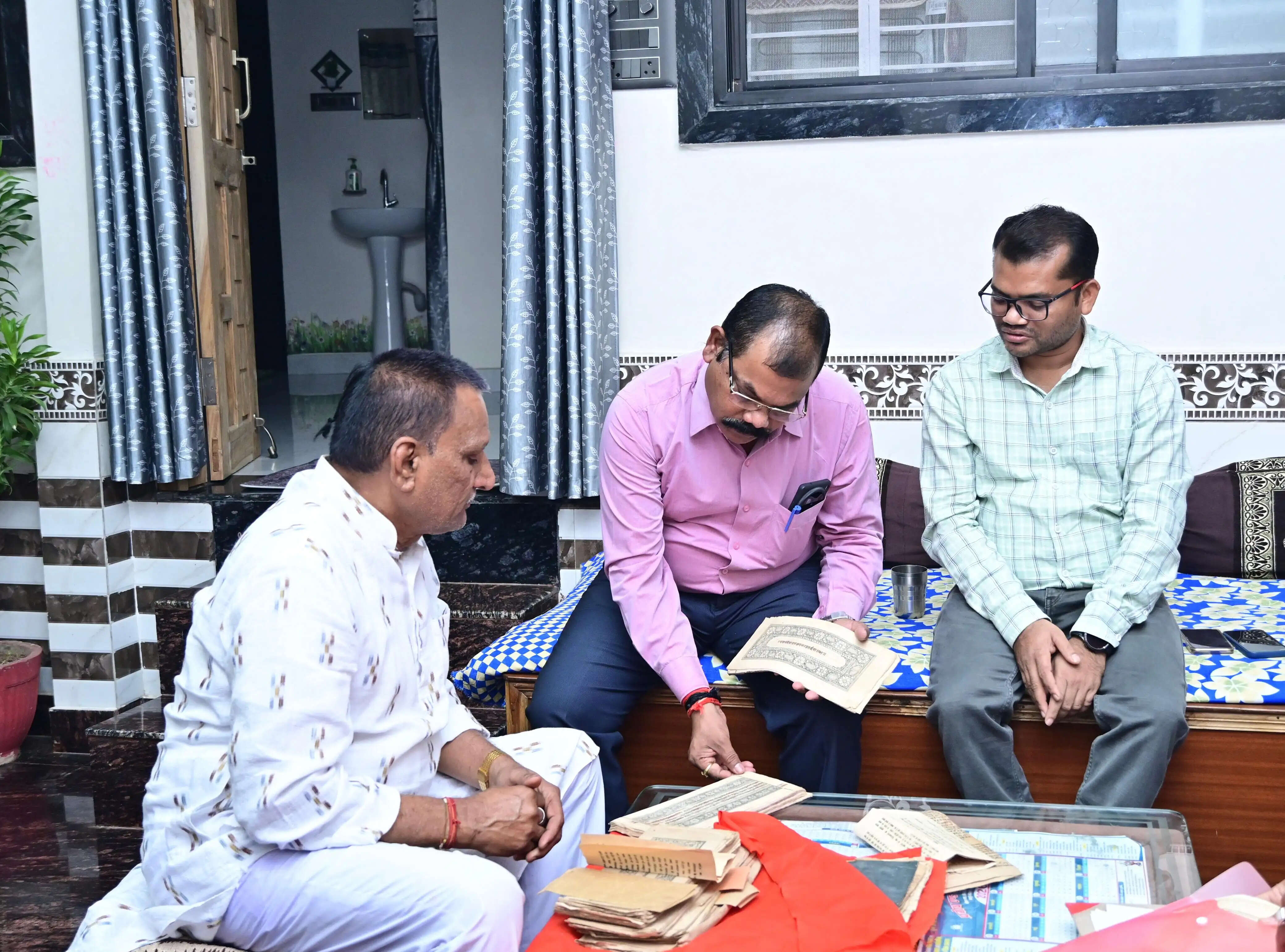 पांच सौ वर्ष पुरानी सांस्कृतिक विरासत का डिजिटल संरक्षण- पेंड्रा में मिलीं दुर्लभ पांडुलिपियां