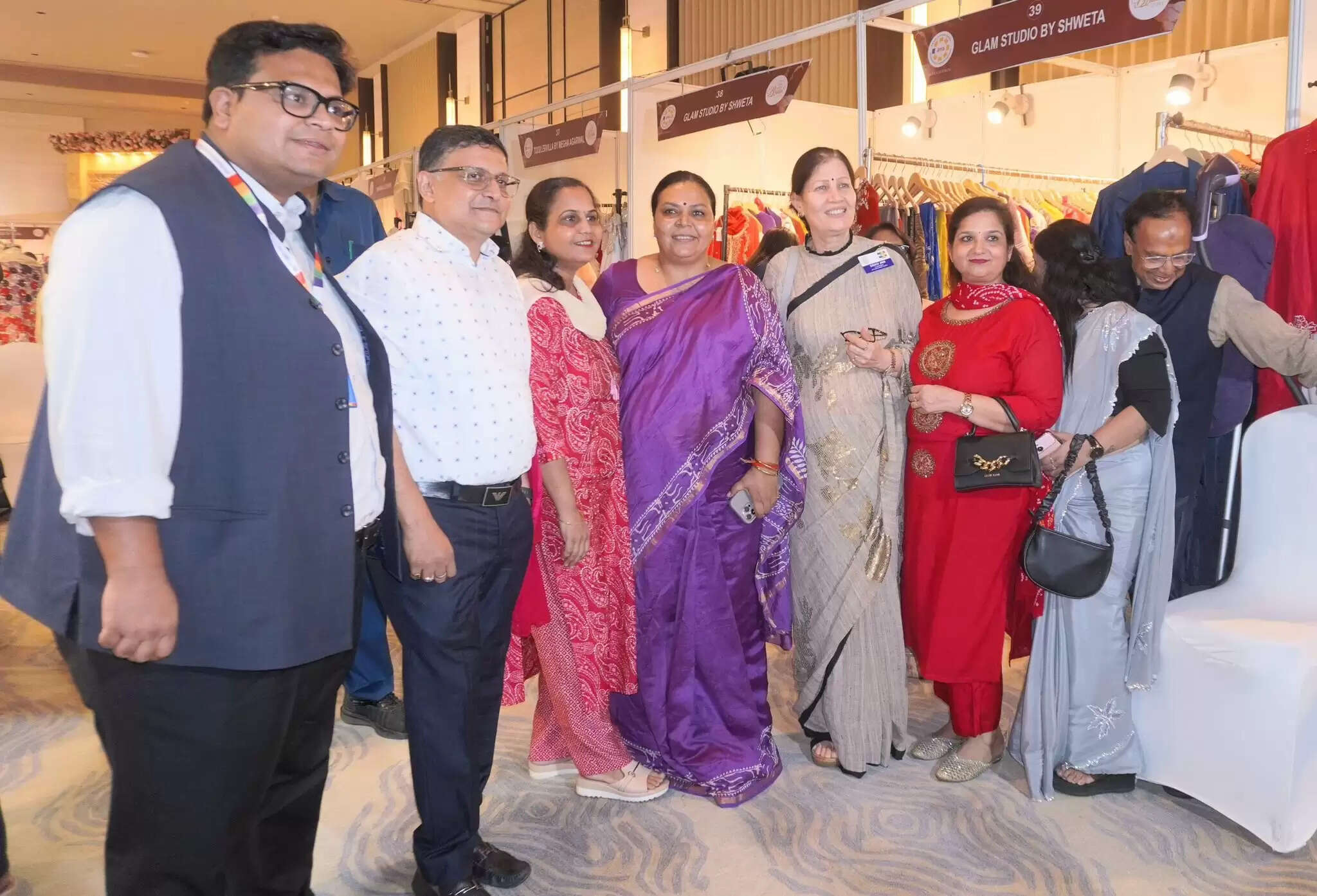 द ब्राइडल स्टोरी लाइफस्टाइल में मंत्री दीपिका पांडेय हुईं शामिल