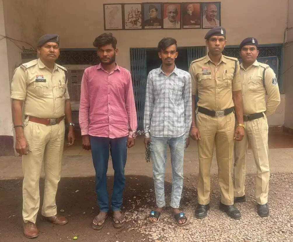 गांजा बिक्री करते दो युवक गिरफ्तार