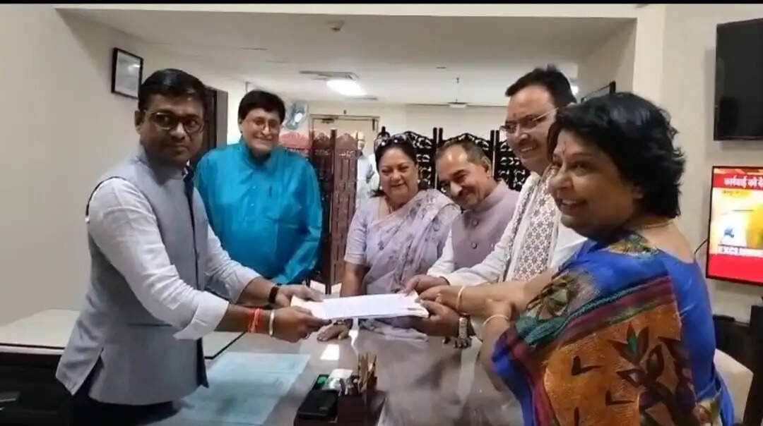 राज्यसभा चुनाव: डॉ. सतीश पूनिया और डॉ. अलका गुर्जर ने भरा नामांकन