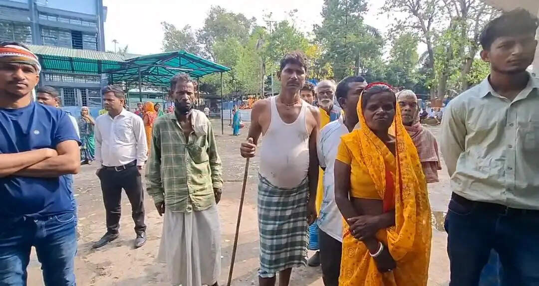 तेज रफ्तार हाईवा की टक्कर से युवक की मौत