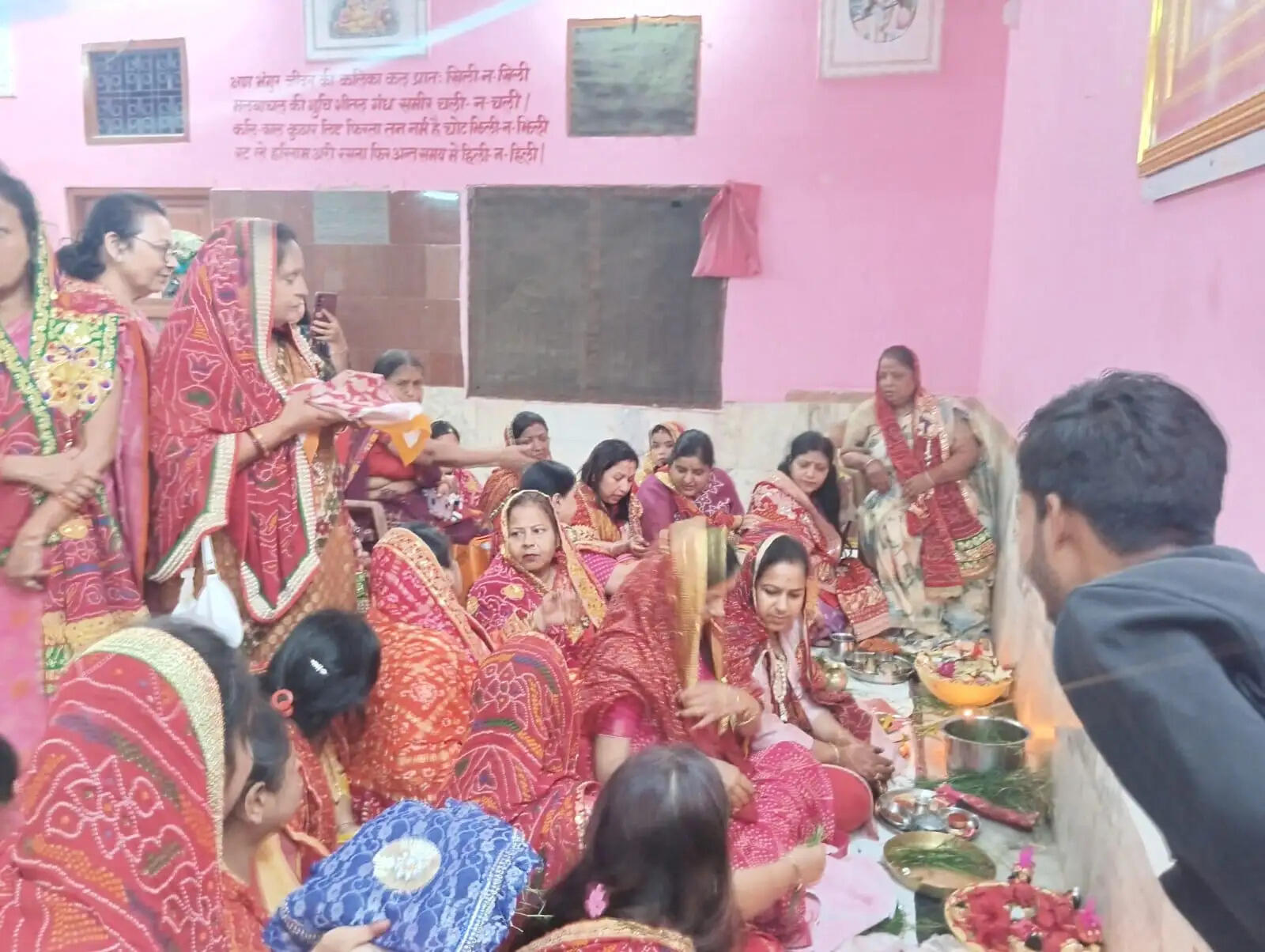 मारवाड़ी समाज का गणगौर पूजा का भव्य समापन