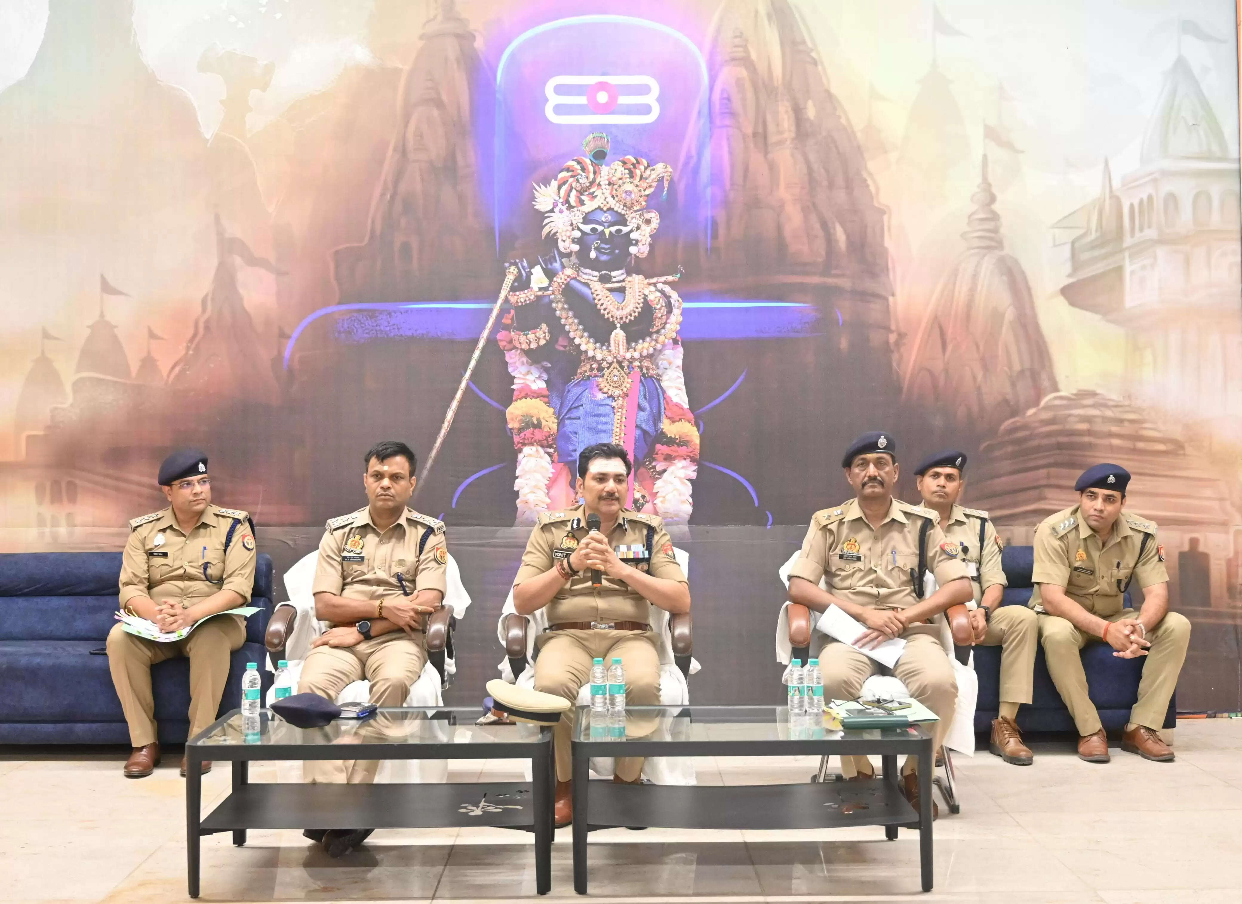 श्री काशी विश्वनाथ धाम में दर्शनार्थियों की सुविधा और सुरक्षा सर्वोच्च प्राथमिकता: पुलिस कमिश्नर मोहित अग्रवाल