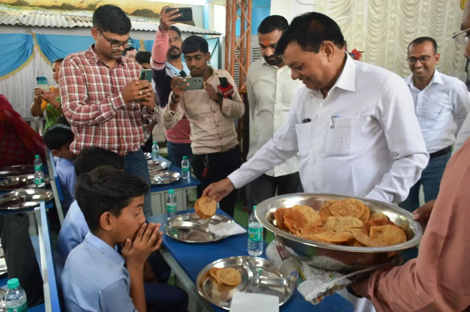 कोरबा: कैबिनेट मंत्री श्री देवांगन ने पोषण आहार नाश्ता कार्यक्रम का किया शुभारंभ