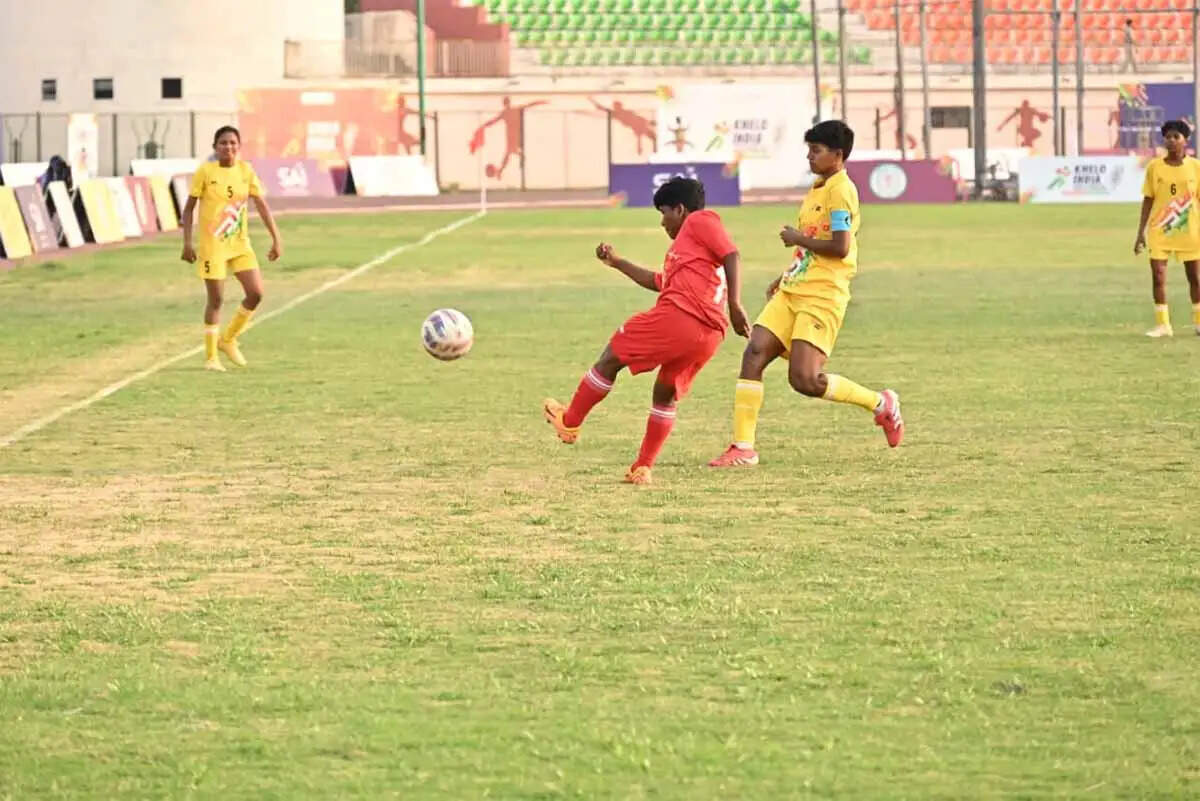 खेलो इंडिया ट्राइबल गेम्स : महिला फुटबॉल में छत्तीसगढ़ का शानदार प्रदर्शन, झारखंड को हराकर जीता स्वर्ण पदक