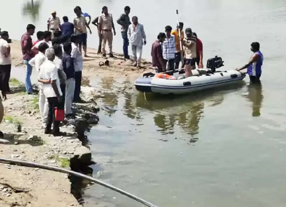 नदी में नहाने गए पांच दोस्त डूबे, ग्रामीणों ने तीन को बचाया-दो की मौत