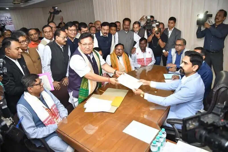 असम राज्यसभा चुनाव: तीन सीटों के लिए भाजपा व गठबंधन के उम्मीदवारों ने दाखिल किए नामांकन