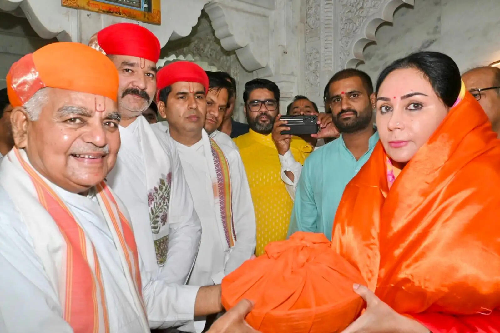 नाथद्वारा में उपमुख्यमंत्री दीया कुमारी ने किए श्रीनाथजी के दर्शन