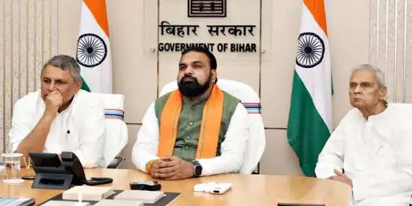 बिहार कैबिनेट की बैठक में 64 एजेंडों पर मुहर, पुलिस भर्ती से लेकर पटना जू के नामकरण तक कई बड़े फैसले