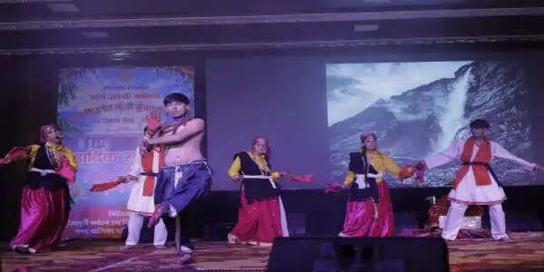 एसजीआरआर नरेंद्रनगर रहा ऐच्छिक और अनिवार्य वर्ग में विजेता