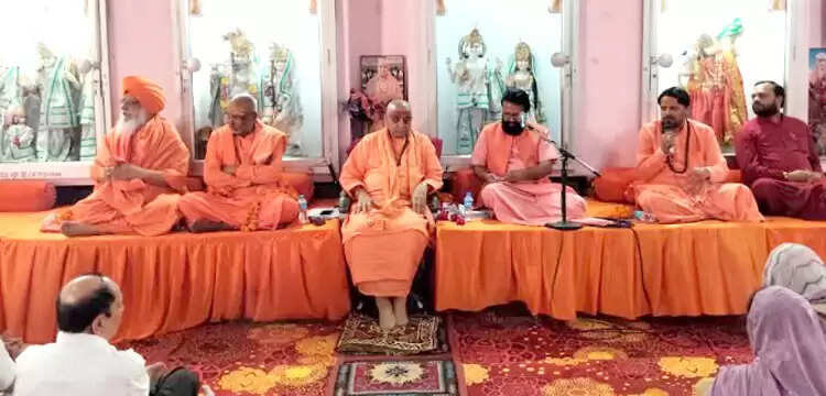 गुरू के बिना कोई भवसागर नहीं तर सकता: स्वामी विवेकानंद