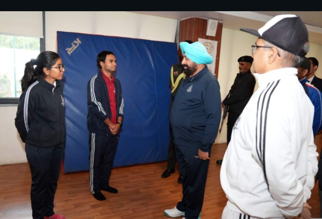 राज्यपाल ने एलबीएसएनएए का किया भ्रमण