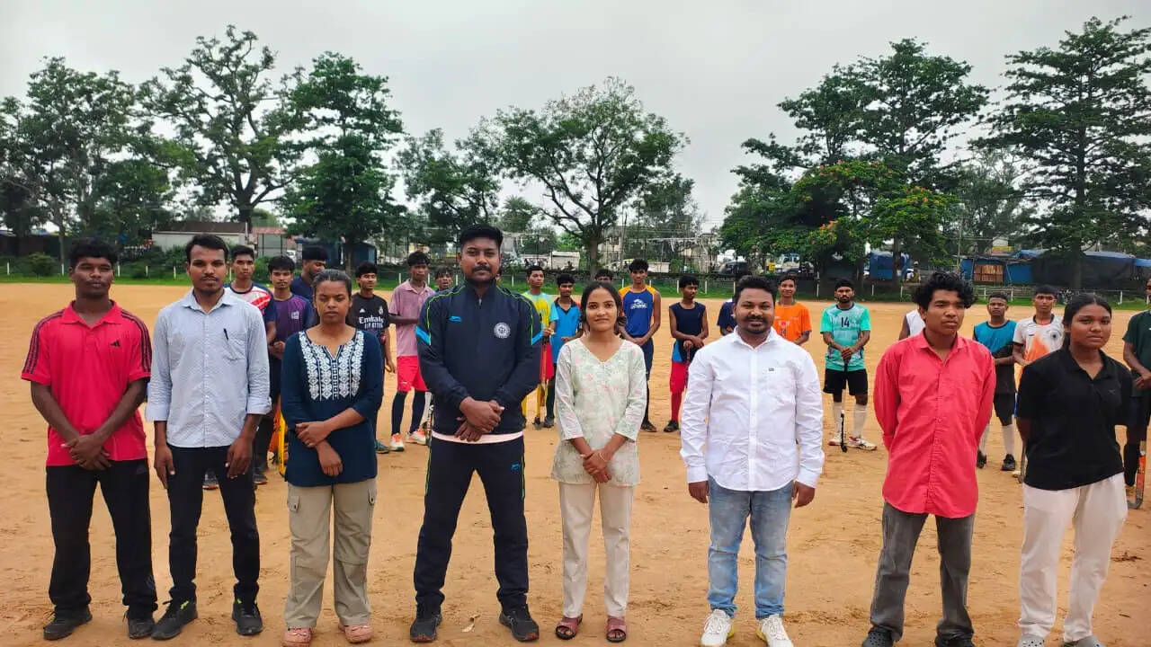 राष्ट्रीय विद्यार्थी दिवस पर एबीवीपी ने कराया हॉकी टूर्नामेंट, हॉकी खूंटी बनी विजेता