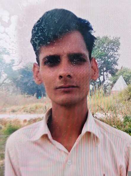 जमीन विवाद में मोबाइल टावर पर चढ़े युवक की गिरकर मौत