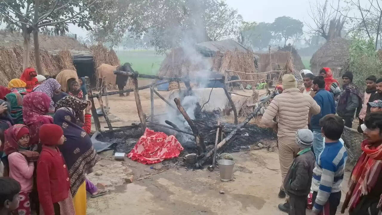 झोंपड़ी में सो रही वृद्ध महिला की जिंदा जलकर मौत