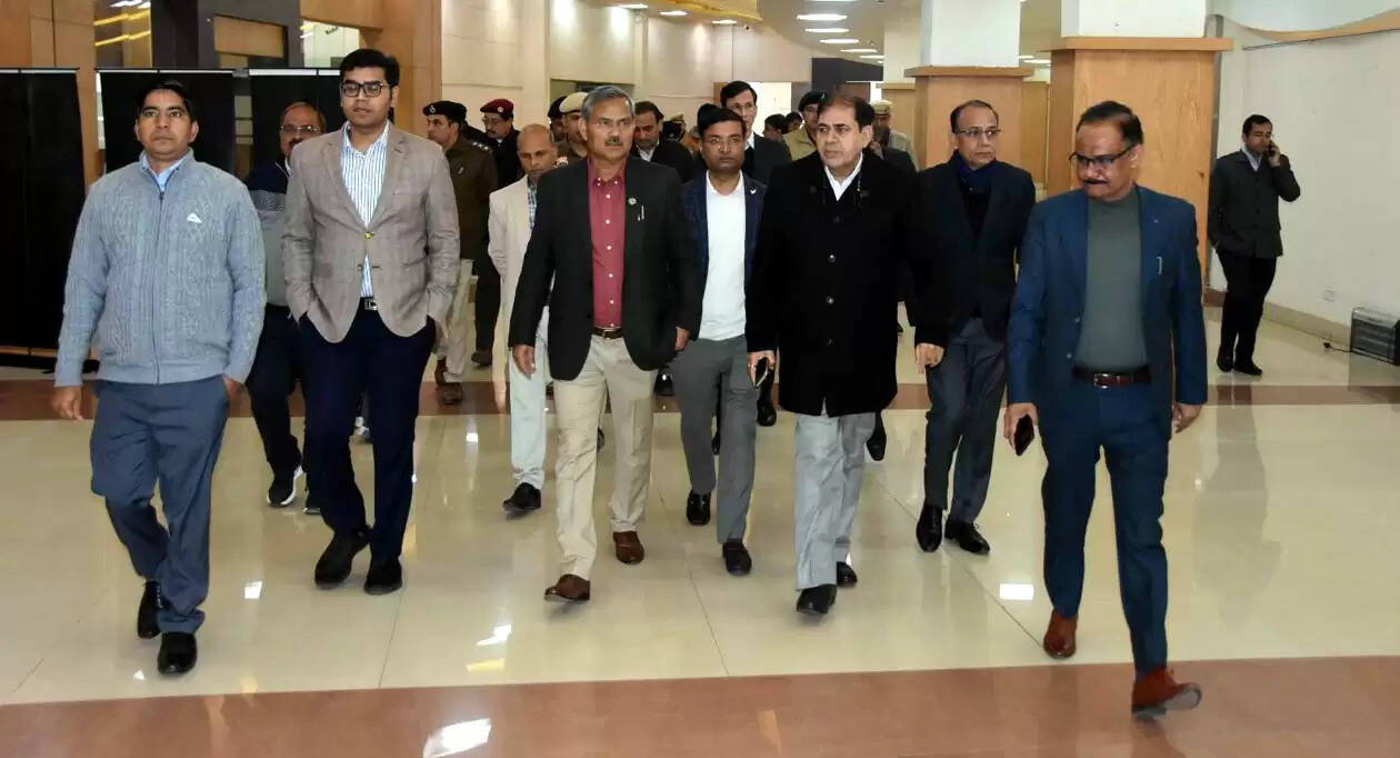 हिसार में मुख्यमंत्री के दौरे से पहले उपायुक्त ने लिया व्यवस्थाओं का जायजा