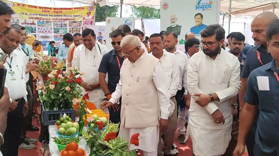जनजातीय कल्याण के सरकार कर रही प्रभावी प्रयास : राज्यपाल पटेल