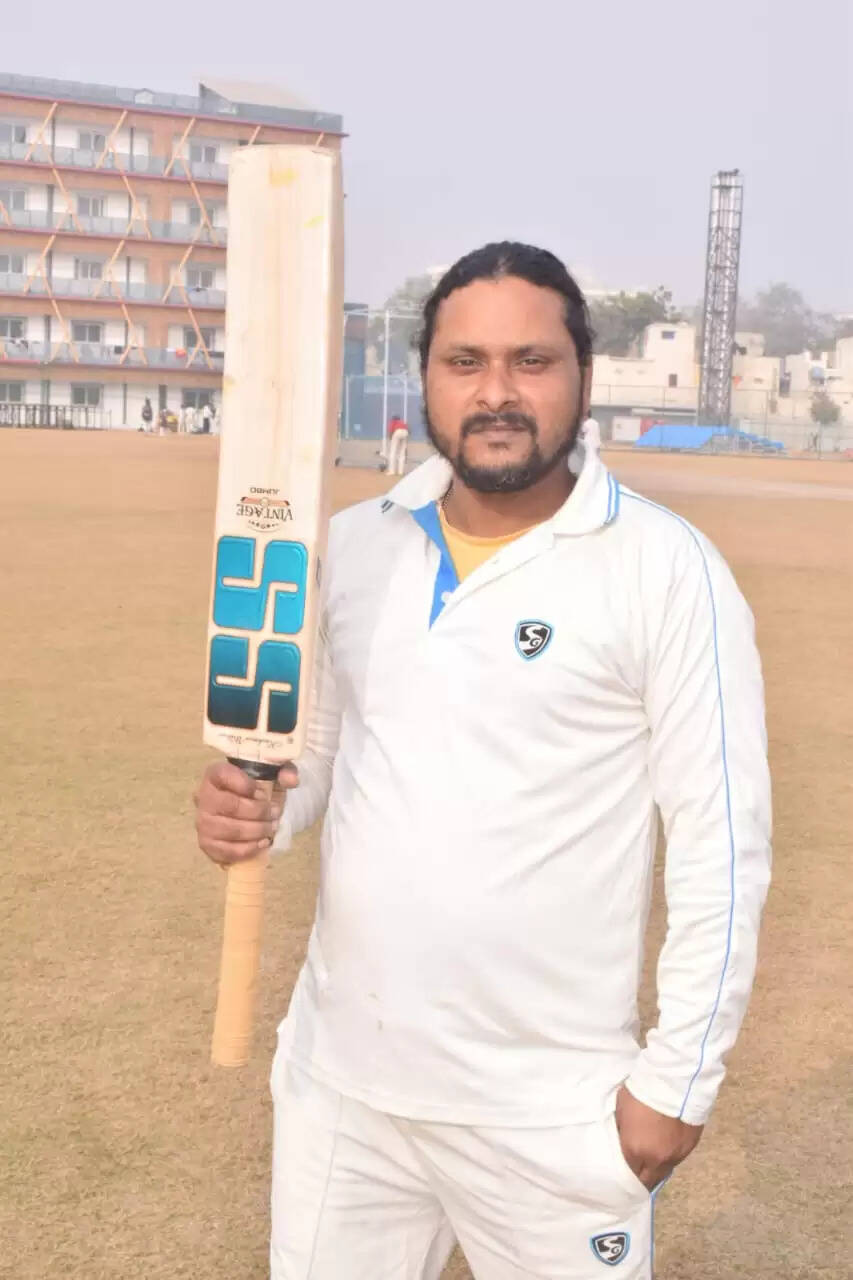 मीडिया क्रिकेट: अंतिम लीग मुकाबले में हृदय प्रकाश एकादश ने गर्दे एकादश को 152 रन से हराया