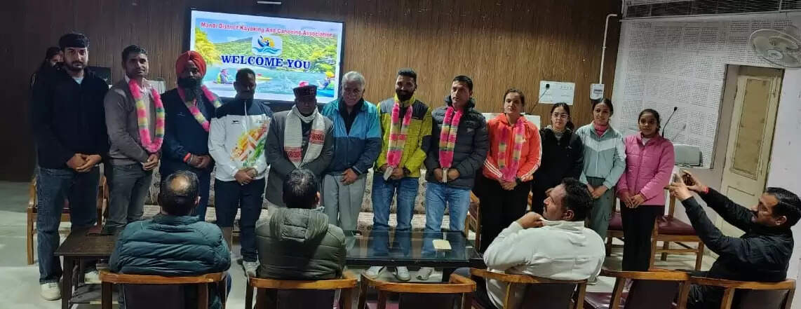 मंडी जिला कयाकिंग और केनोइंग संघ की नई कार्यकारणी का चयन