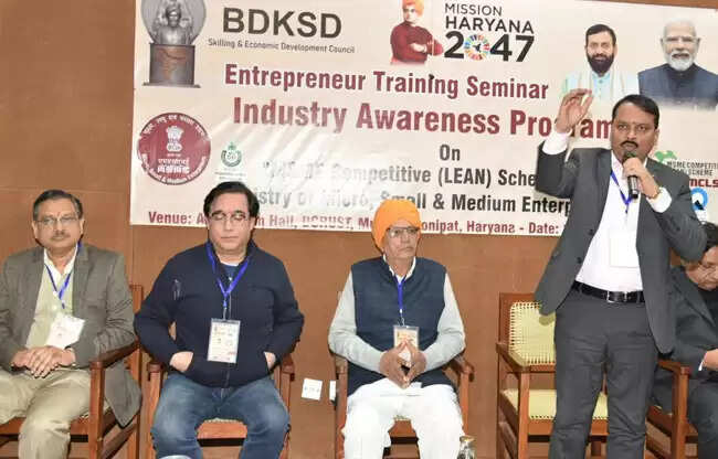 सोनीपत: स्वदेशी उद्योग आत्मनिर्भर भारत की आधारशिला बने: बड़खालसा