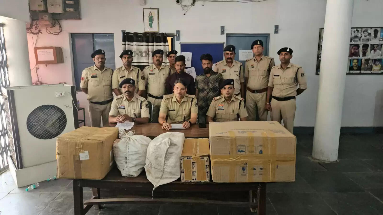 नशीली दवा खपाने वाले गिरोह का पुलिस ने किया भण्डाफोड़, दो आरोपित गिरफ्तार