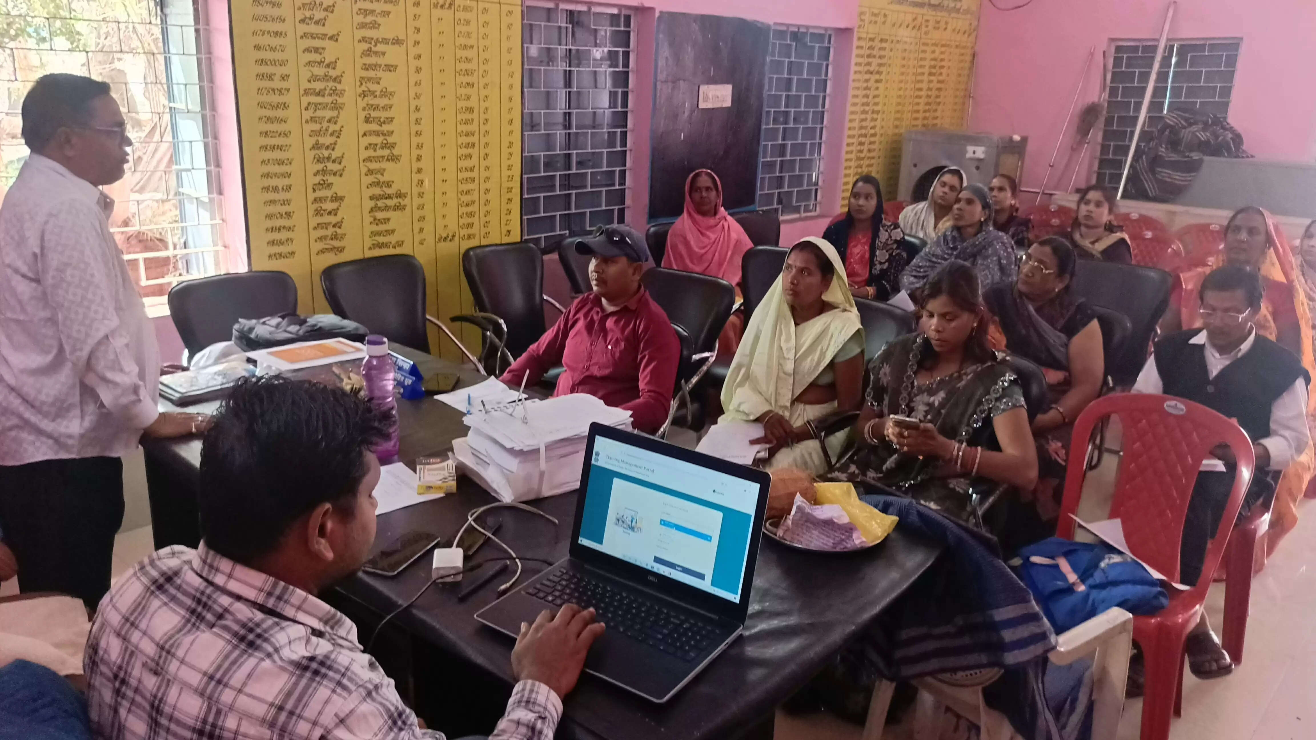 नव निर्वाचित पंचों ने जाना अपना अधिकार, अपना कर्तव्य