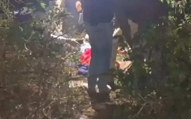 ग्वालियरः झाड़ियों में मिला महिला का निर्वस्त्र शव, दुष्कर्म के बाद हत्या की आशंका