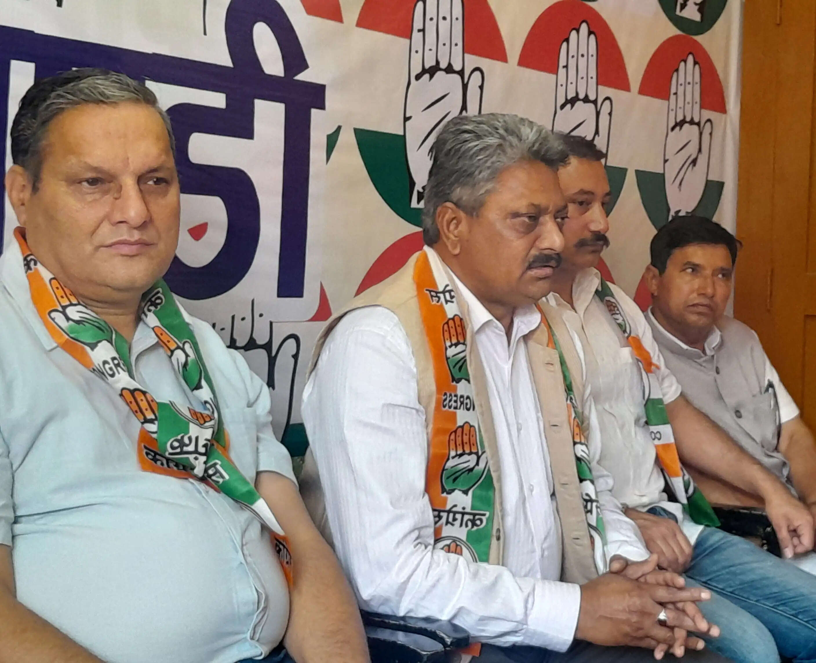 हिमाचल में पंचायतीराज एवं शहरी निकाय चुनावों को देखते हुए केंद्र ने बढ़ाए पैट्रालियम के दाम: सुरेश कुमार