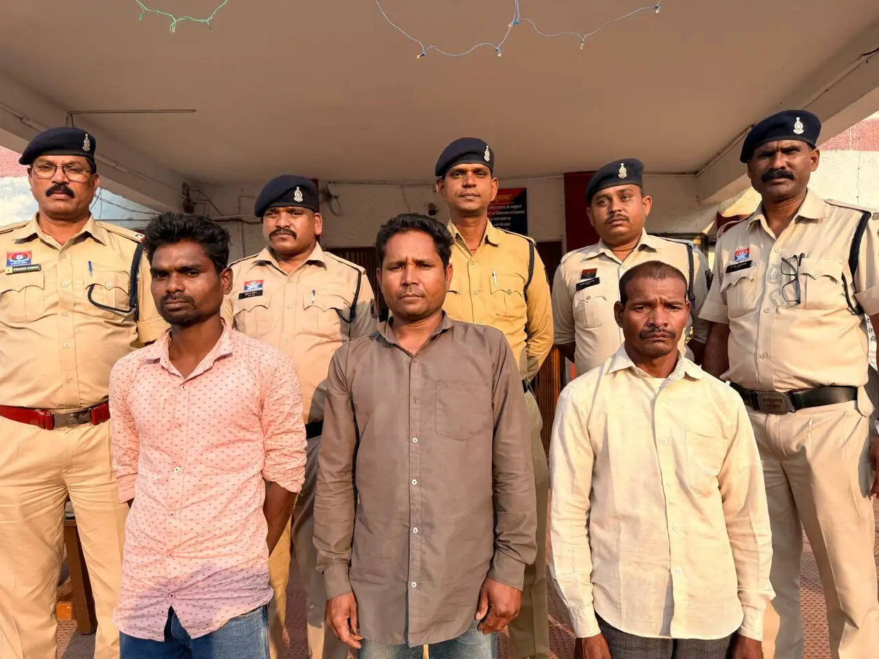 जांजगीर चांपा: सीएससी सेंटर में डेटोनेटर विस्फोट से मचा हड़कंप, तीन आरोपित गिरफ्तार